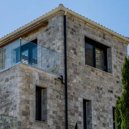 Perigiali Mansion Villa *