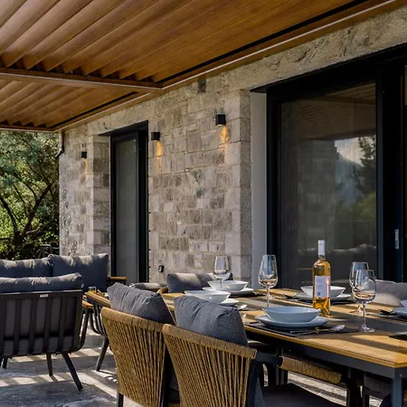 Villa Perigiali Mansion Nydri (Lefkada)
